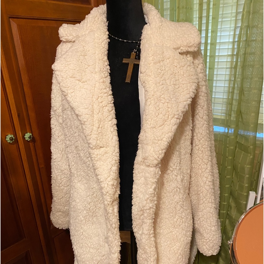 Ci Sono Teddy Coat cream BRAND NEW WITH TAGS! Beautiful perfect coat.